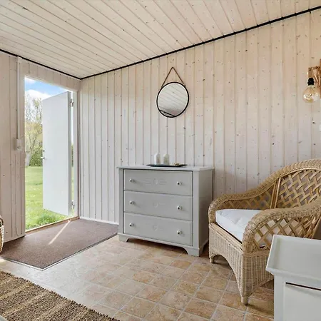 N319-karrebaeksminde-klintegardsvej-104 * Eno By