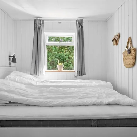 N319-karrebaeksminde-klintegardsvej-104 * Eno By