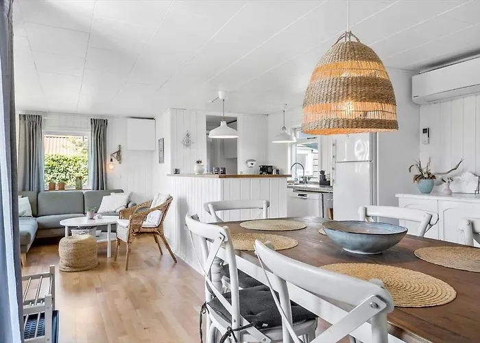 Holiday home N319-karrebaeksminde-klintegardsvej-104 *